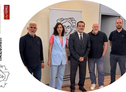 ΣΥΝΑΝΤΗΣΗ ΤΗΣ ΠΑΣΟΝΟΠ ΜΕ ΤΟΝ ΒΟΥΛΕΥΤΗ ΤΗΣ ΝΔ ΣΤΗ Β' ΠΕΙΡΑΙΑ, ΜΙΧΑΛΗ ΛΙΒΑΝΟ